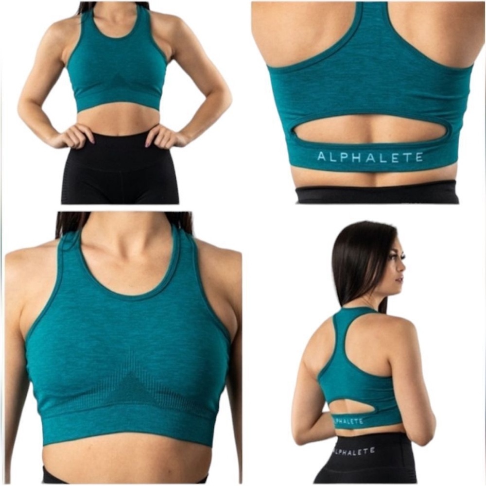 Alphalete Aero Racerback Sports Bra